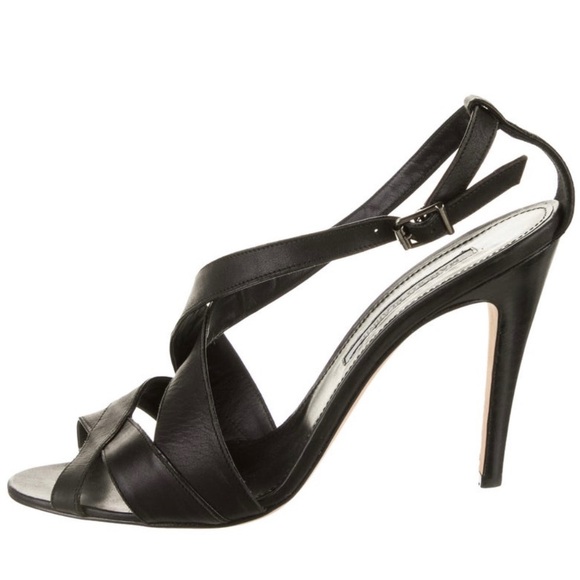 NEW! Manolo Blahnik Leather Slingback Sandals - Picture 2 of 5